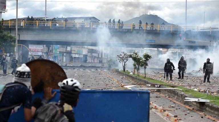 Condena internacional al abuso policial en séptimo día de protestas en