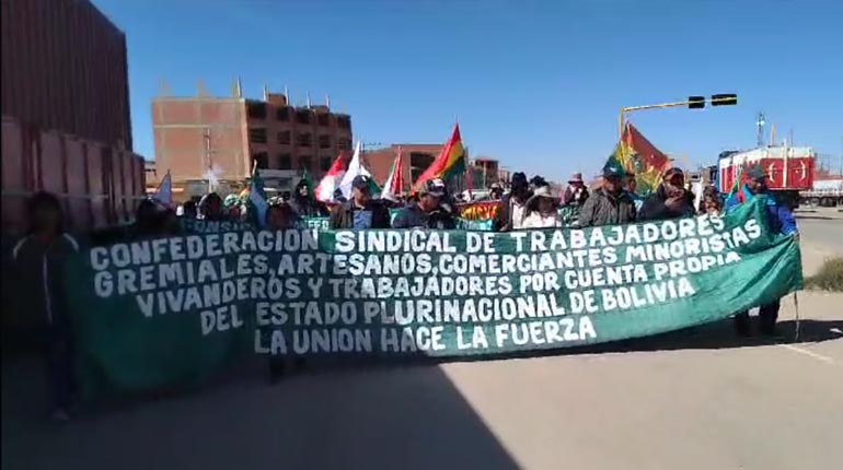 Gremiales Inician Marcha Desde Patacamaya A La Paz Con Pliego Petitorio